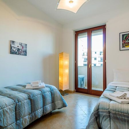 Goodstay Archimede Apartment Lecce Bagian luar foto