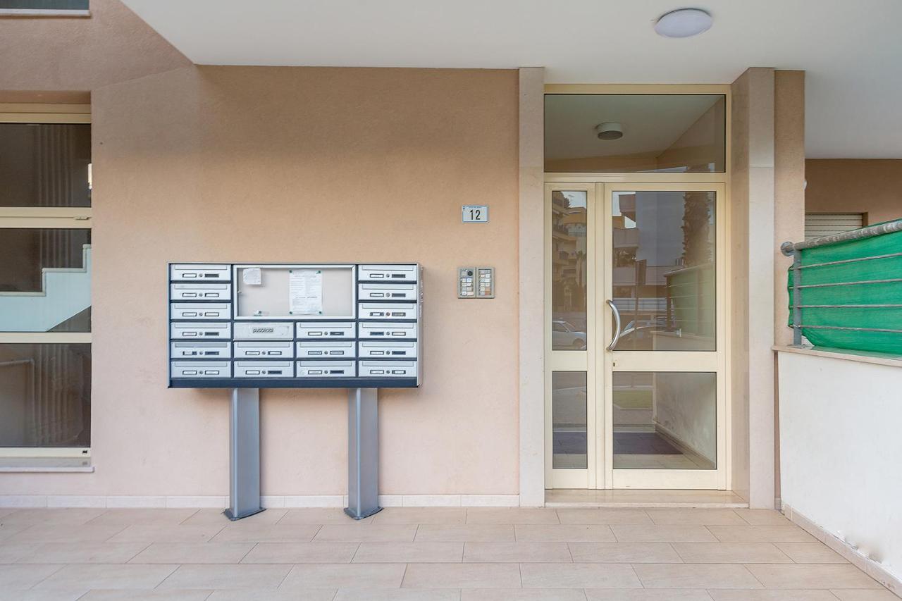 Goodstay Archimede Apartment Lecce Bagian luar foto