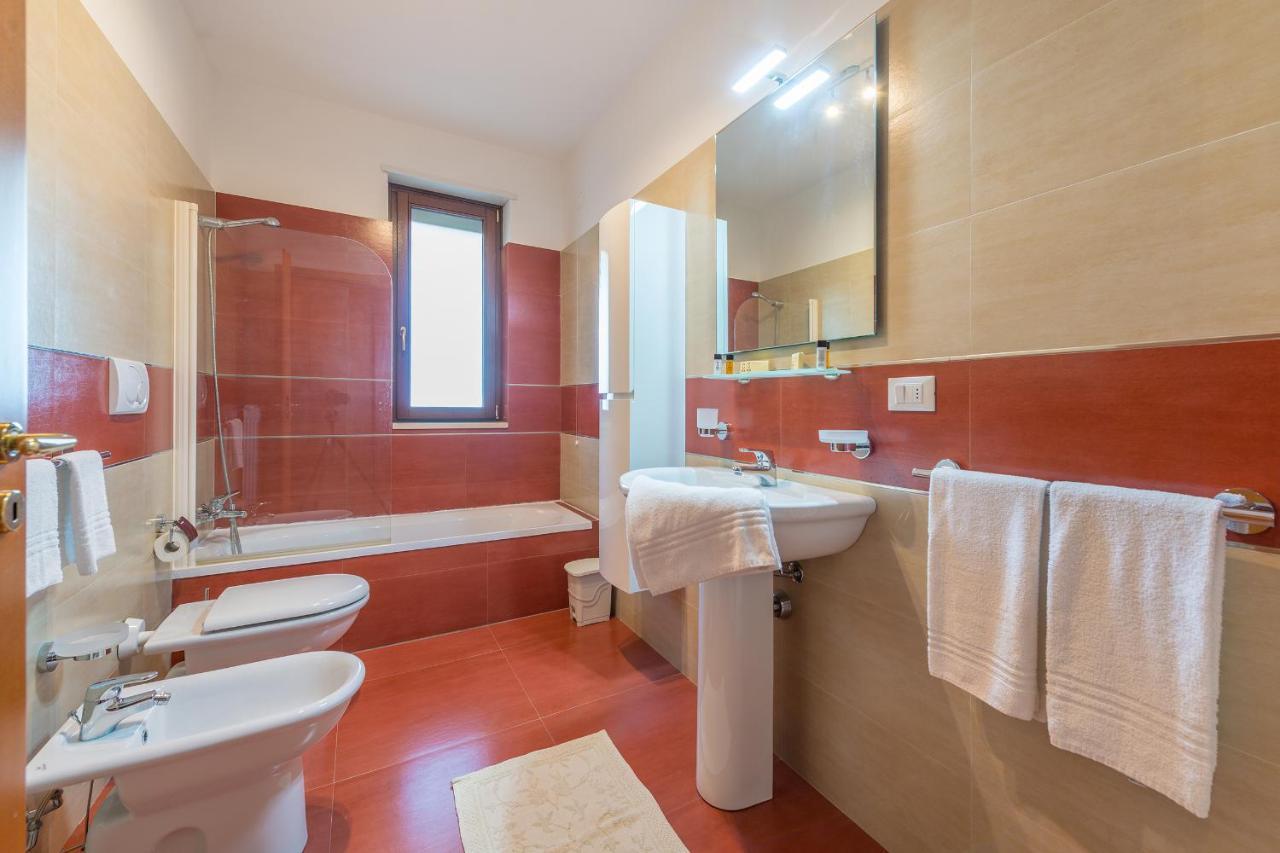 Goodstay Archimede Apartment Lecce Bagian luar foto