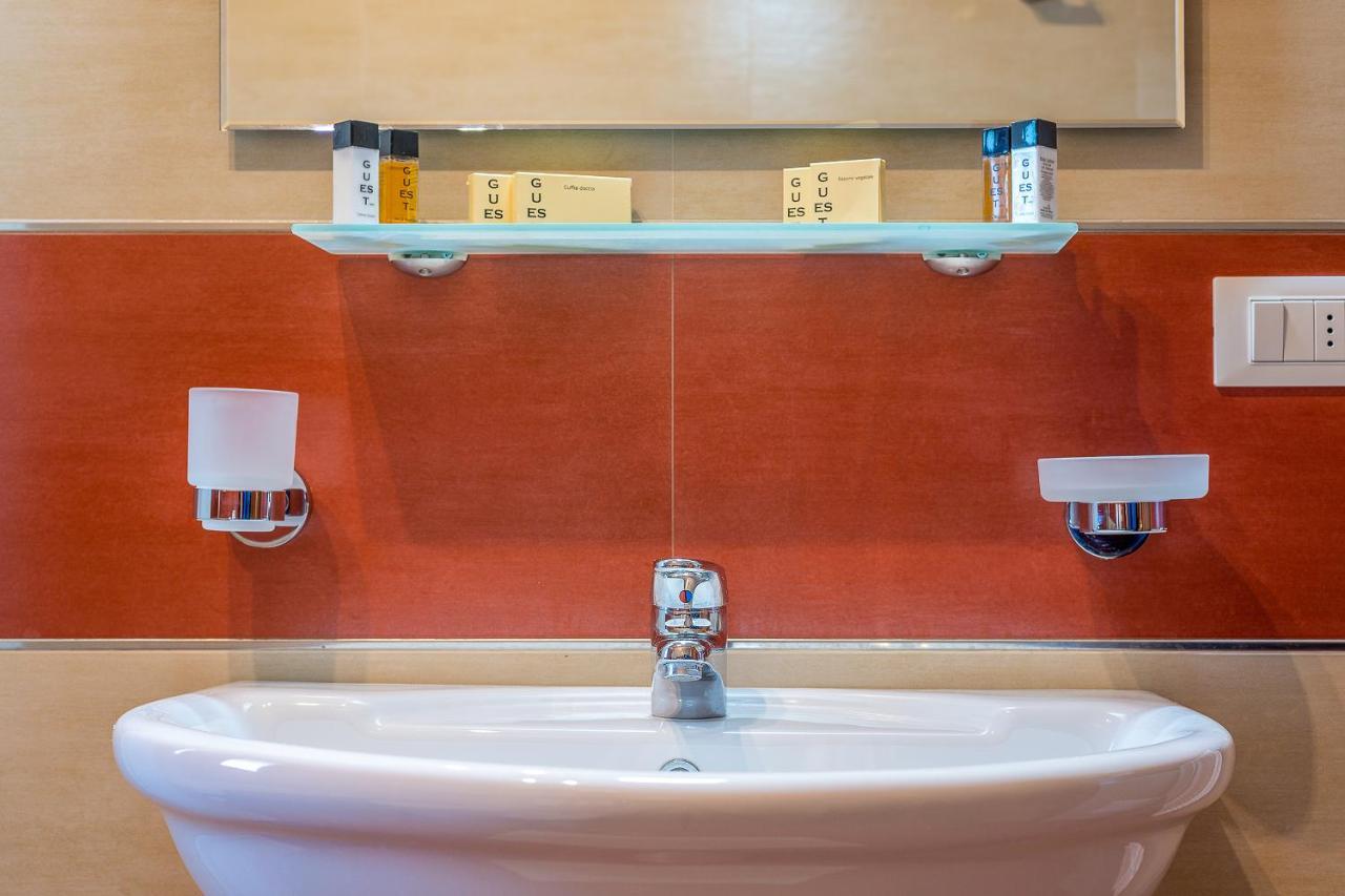 Goodstay Archimede Apartment Lecce Bagian luar foto